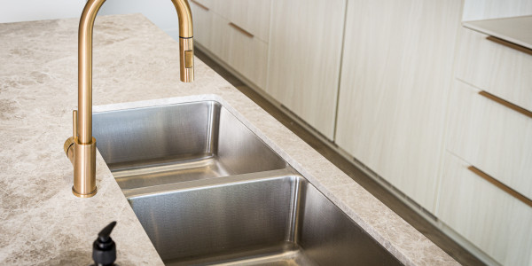 Comprar / Vender Casas Unifamiliares y Chalets en Sabadell · con Cocinas de Diseño