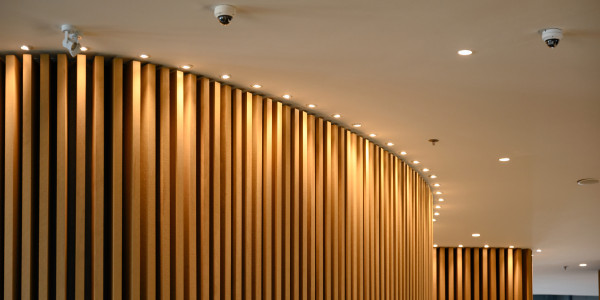 Comprar / Vender Casas Unifamiliares y Chalets en Sabadell · con Iluminación Decorativa