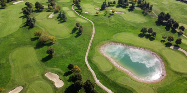 Comprar / Vender Solares, Terrenos y Parcelas Urbanizables en Sabadell · en campos de golf