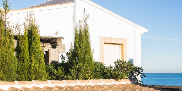 Inversores, Intermediarios, Agentes y Brokers Inmobiliarios en Sabadell · Casas de Playa