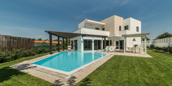Inversores, Intermediarios, Agentes y Brokers Inmobiliarios en Sabadell · Villas