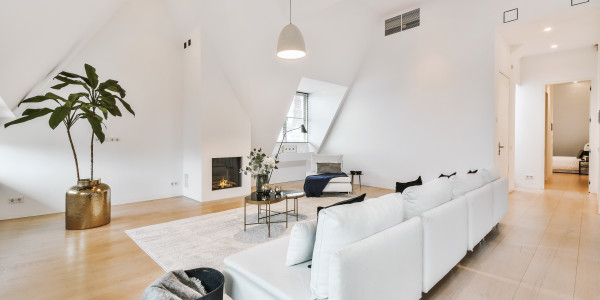 Comprar / Vender Casas Unifamiliares y Chalets en Sabadell · con Tarima Flotante